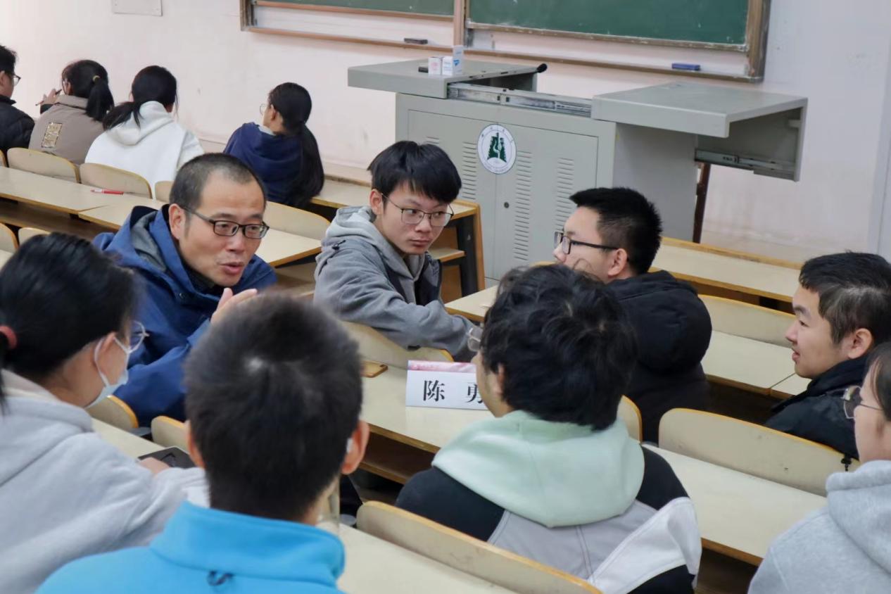 12.08 微电子公司见面会 蓝馨12